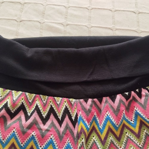 Kayak women's shorts size M new, colorful Missoni style