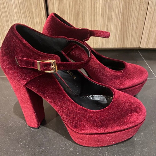 Velvet Bordeaux High Heels Used, Size 37