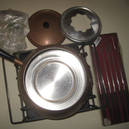 Cheese fondue with metal base and 6 forks, new