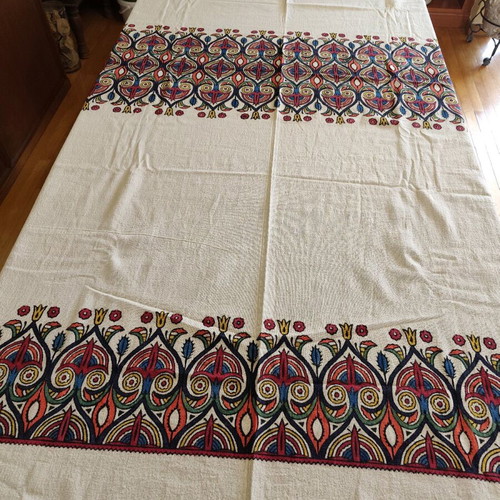 Linen batik curtain 140x245 like new without tape