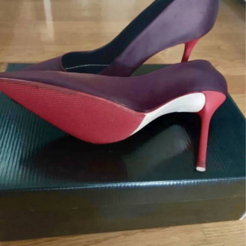 Zara heels new, size 37, eggplant color with red detail