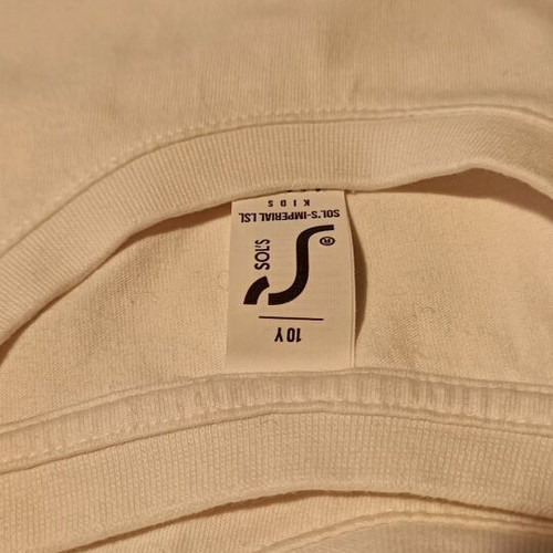 White t-shirts like new, pack of 2, 10 years old