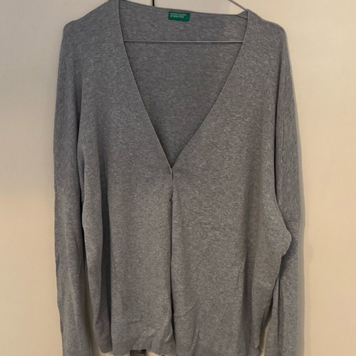 Benetton cardigan gray oversized knitted with wool like new