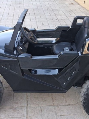 Atv Storm 24V Plus 4x4 900W black carbon like new children's car