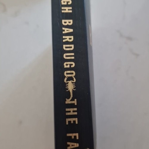 The Familiar by Leigh Bardugo, English edition