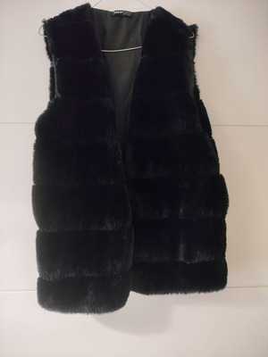 Sleeveless Fur Vest Shein lined, new, black, size L