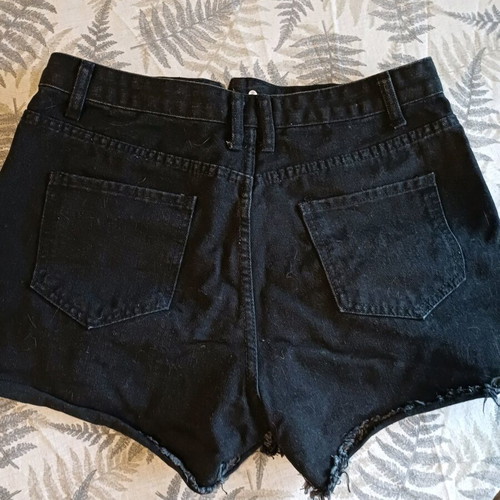 Black Shein women's short shorts like new, size L