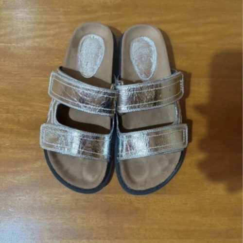 Zara flat metallic silver sandals like new, size 37