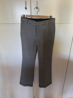 Zara women's checked pants like new, straight fit with slight flare