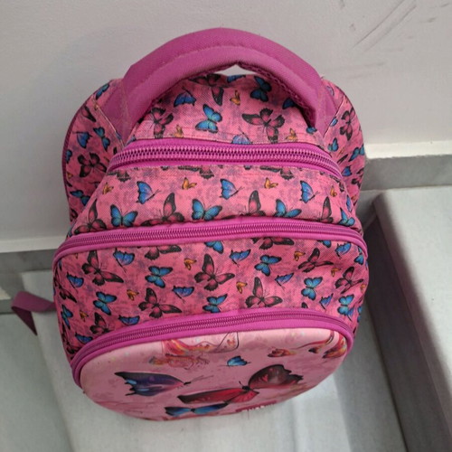 Must school backpack like new