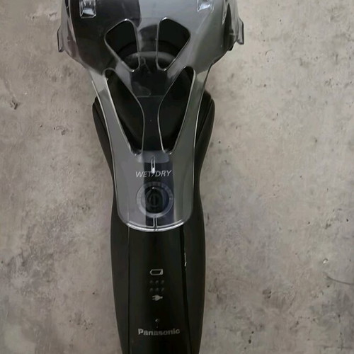 Panasonic rotary electric shaver ES-RT37 like new