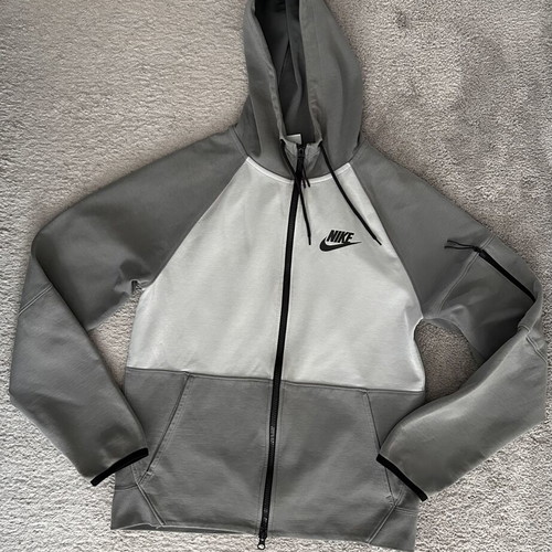 Nike Men's Sportswear Full Zip Hoodie Tech Fleece Smoke Grey S like new