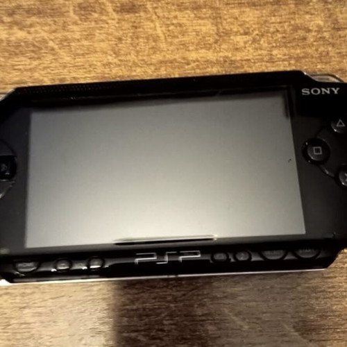 PlayStation Portable PSP like new, works without charger and battery