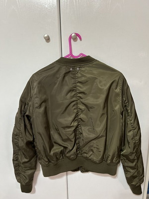 Pull & Bear Lightweight Jacket like new, green, size L