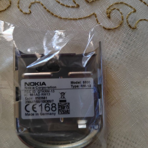 Nokia 8800 Battery Cover 2 New and 1 Used Keypad Cover