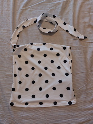 Bershka polka dot top large, like new, black and white