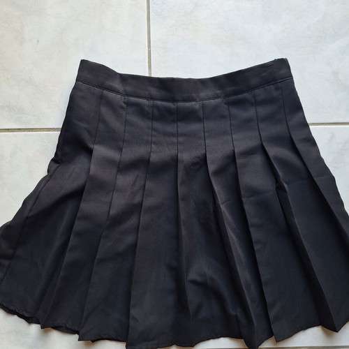 Shein mini pleated skirt like new, black, size L