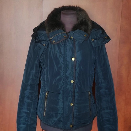 Women's quilted jacket H&M navy blue like new with fur