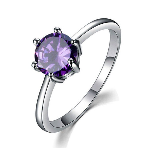 Ring with violet amethyst