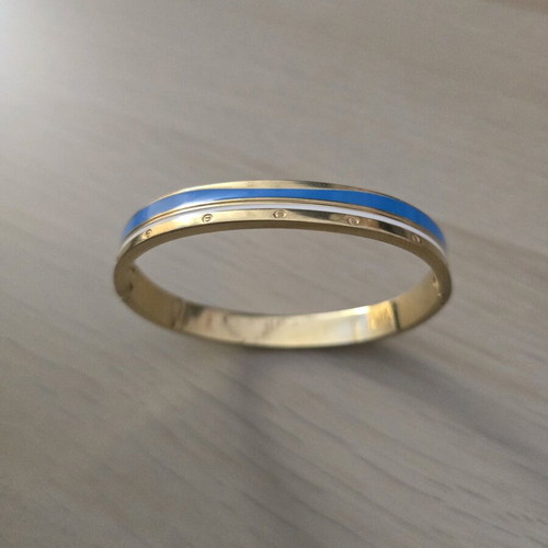Stainless steel bracelets like new, set of 3, gold and silver colors