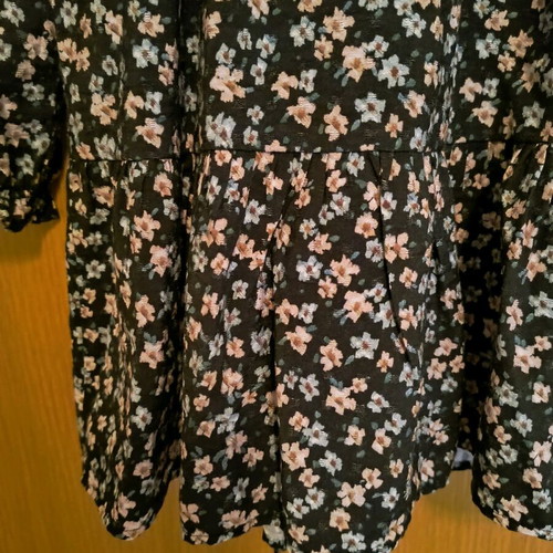 Zara floral dress for 3-4 years like new