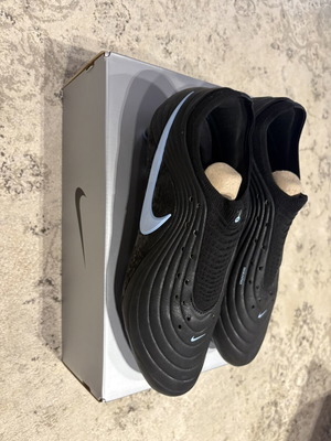 Nike Tiempo Magista Elite AG football shoes size 44 like new, black