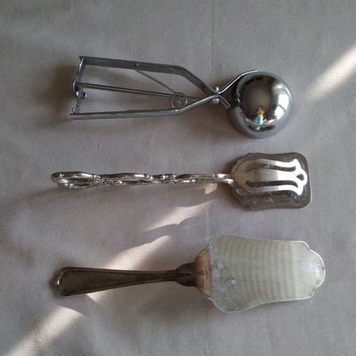 Silver-plated serving utensils used, set of 3 pieces
