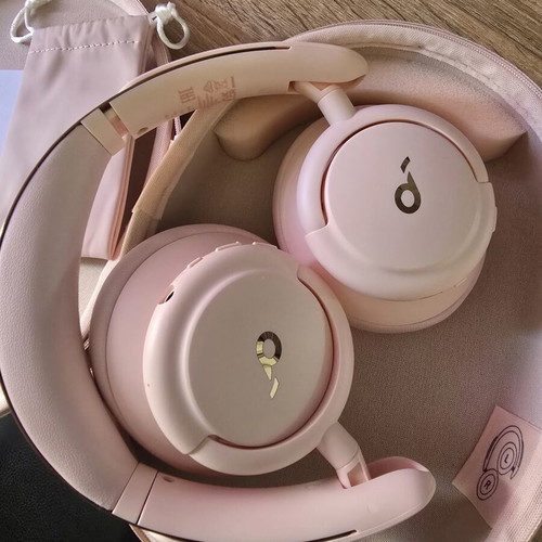 Anker Soundcore Life Q30 Pink wireless headphones like new with case