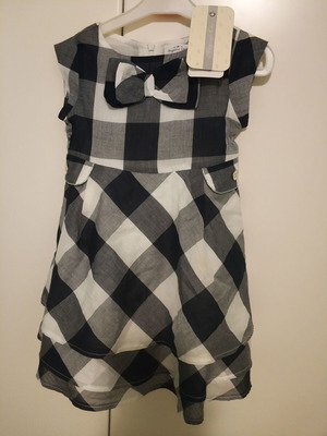 Φόρεμα Mayoral ασπρόμαυρο καινούργιο για 3 ετών, 98 εκ