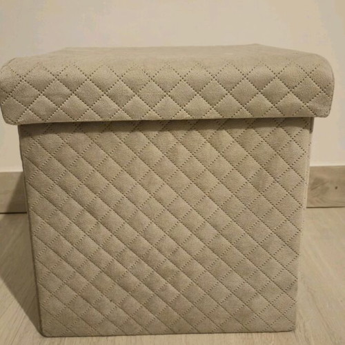 Quilted gray stool like new