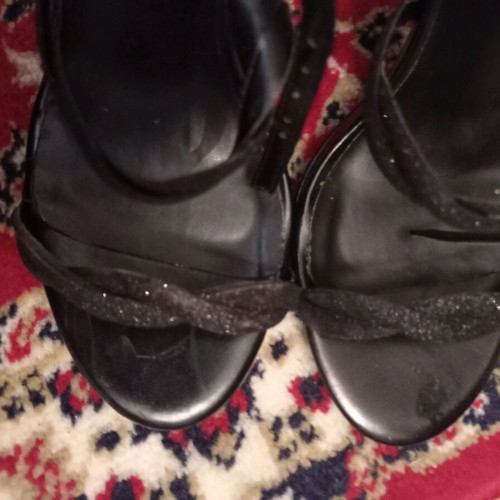 Women's black sandals like new with silver rhinestones, size 37