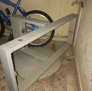 τραπέζι τηλεόρασης