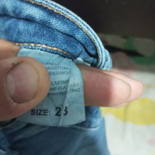 Women's denim jeans size 28 used