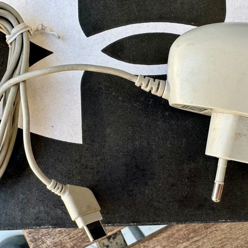Samsung charger used, old model