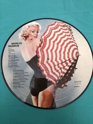 Marilyn Monroe vinyl record like new