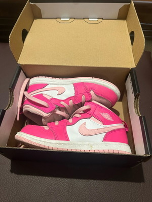 Nike Air Jordan 1 Mid Fierce Pink μέγεθος 27 σαν καινούργια