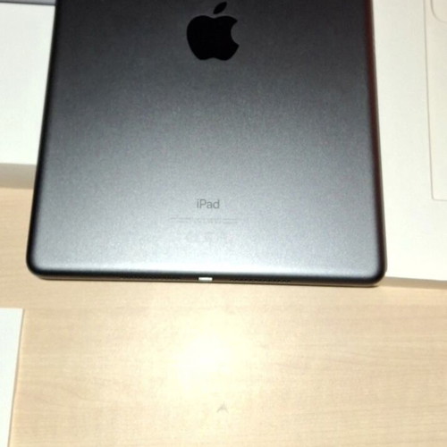 Apple iPad 9th Gen 10.2" Wi-Fi 64GB Space Grey new with case