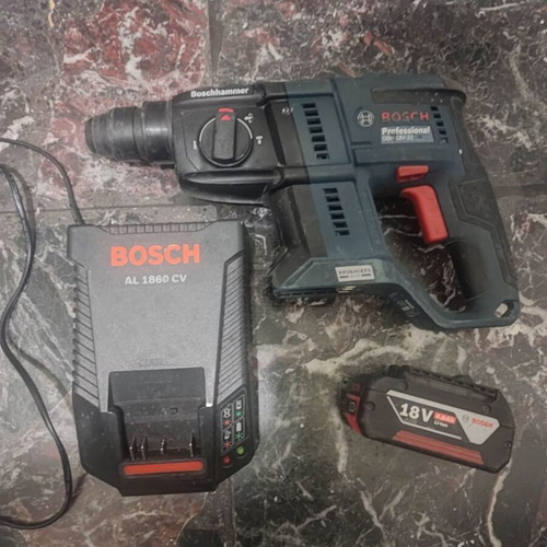 Bosch GPH 18V-21 SDS hammer drill used with 4A battery and charger