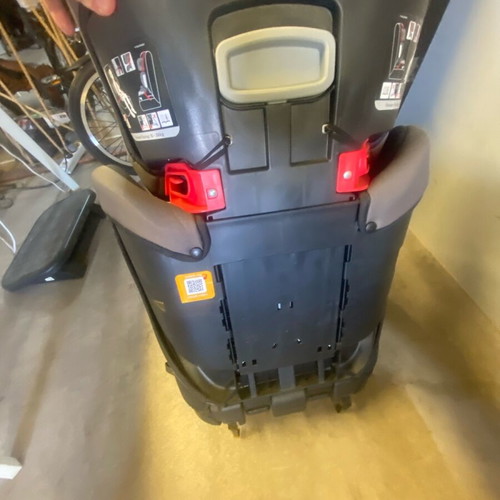 Car seat 15-36kg like new