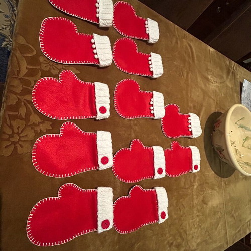 Handmade Christmas mittens new, pack of 12