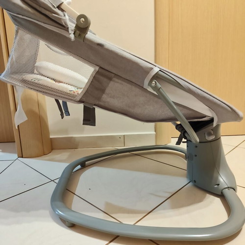 Axel Bouncer by Cangaroo new with mosquito net and Bluetooth