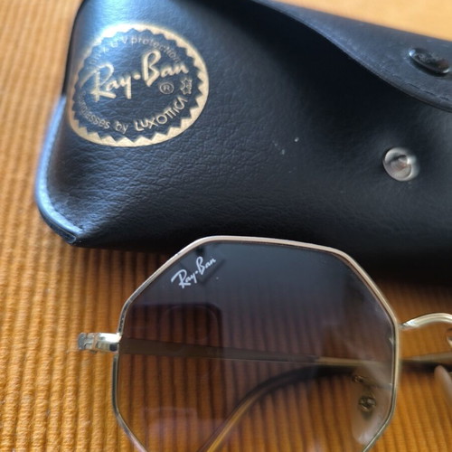 Ray Ban Octagon Unisex Sunglasses like new, gold metal frame
