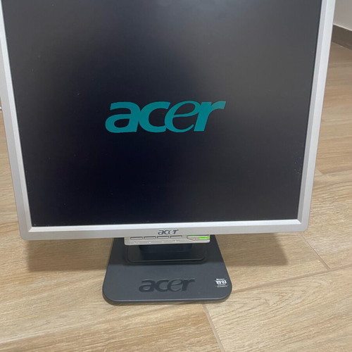 Acer 17” monitor used with VGA input