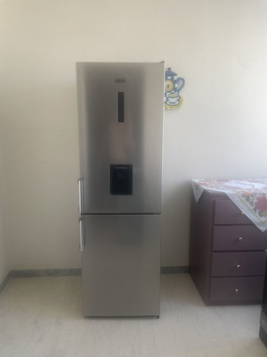 Delonghi refrigerator freezer