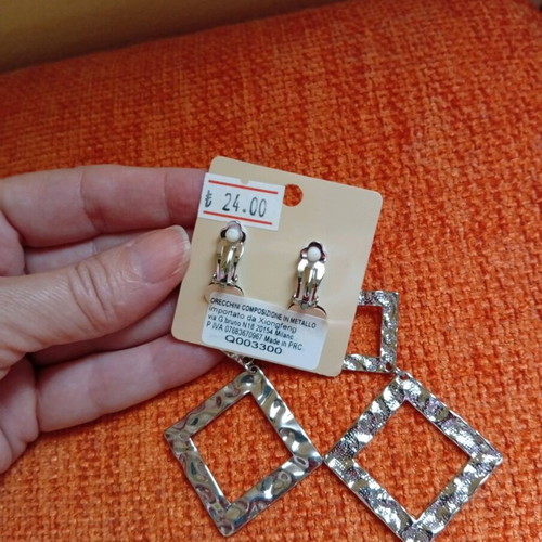 Earrings Rhombus hammered design with clips new, silver color