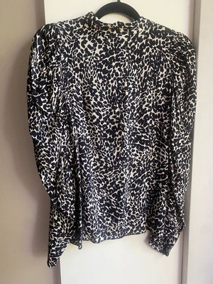Γυναικεία μπλούζα Zara animal print με φουσκωτά μανίκια XL