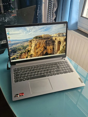 Lenovo Ideapad 1 2024 Ryzen 3 7320u 8gb 512gb nvme ssd σαν καινούργιο
