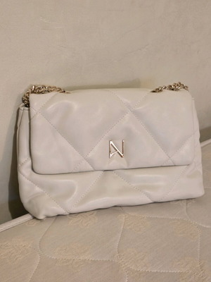 Τσαντάκι ώμου Nolah καπιτονέ ροζ σαν καινούργιο