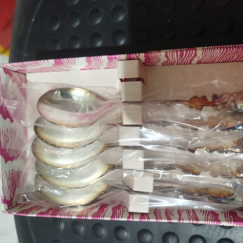 Set of silver-plated dessert spoons