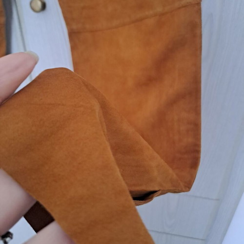 Dolce & Gabbana leather pants size M like new, mustard color